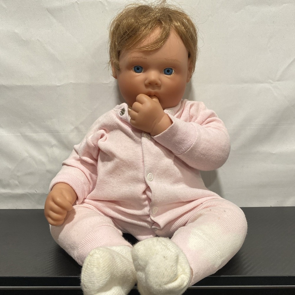 Lee Middleton Baby Doll 1995 Thumb Sucker 071294 Brown Hair and Blue Eyes